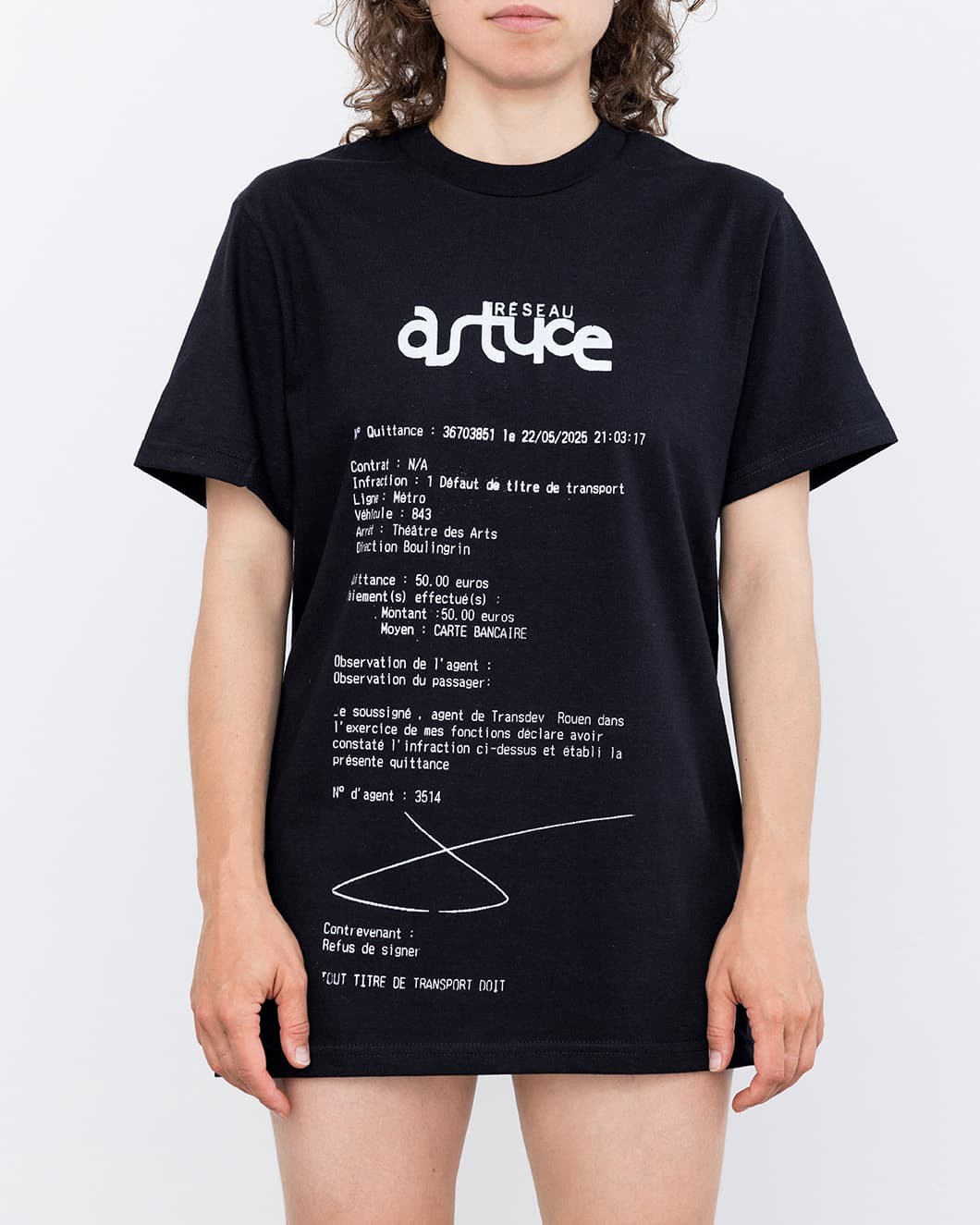 AMENDE–NOIR look 1